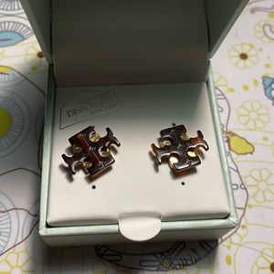 Tory Burch Stud Resin Earrings (Tortoise/Gold)